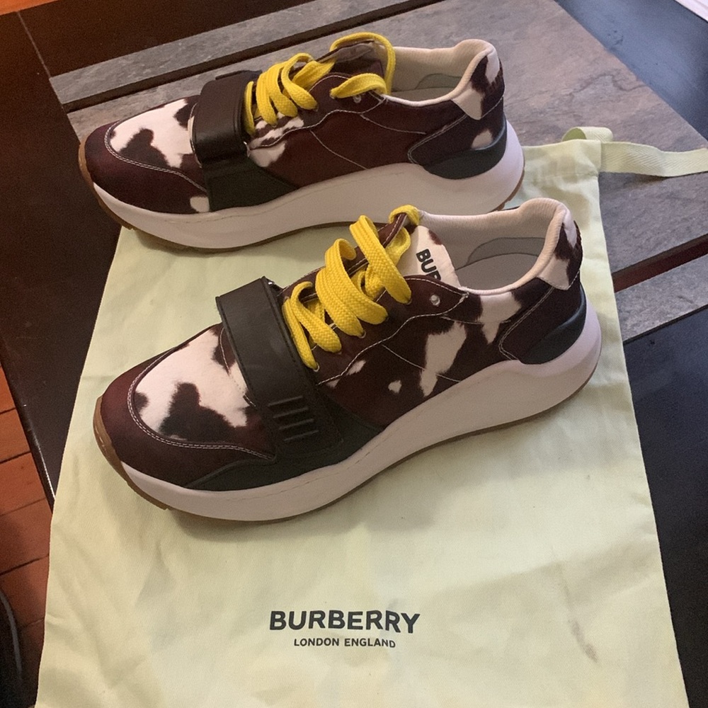 NEW Burberry ramsey low top sneakers low-frequency shoes Brown cow print…